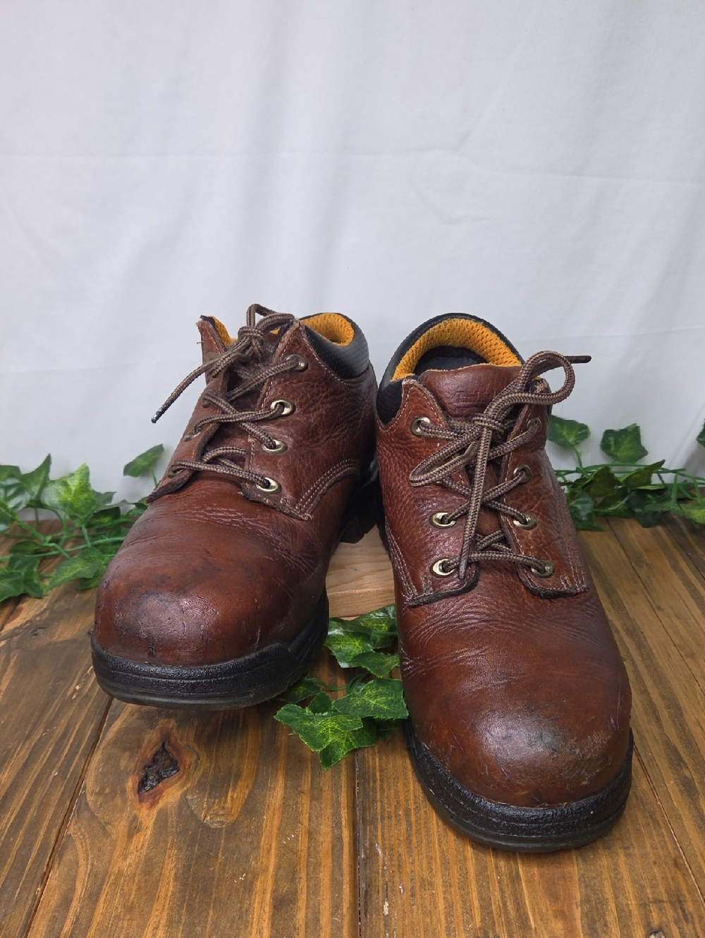 Timberland. Men's Brown Leather Work Boots. Steel Toe. Slip & Oil Resistant. 9.5